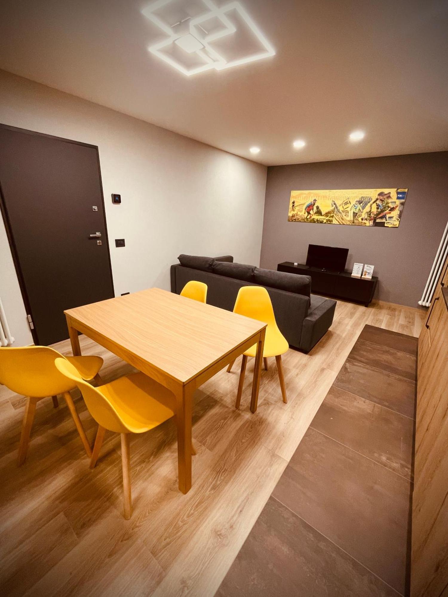 Alpine Hut Apartment Pont-Saint-Martin Ngoại thất bức ảnh